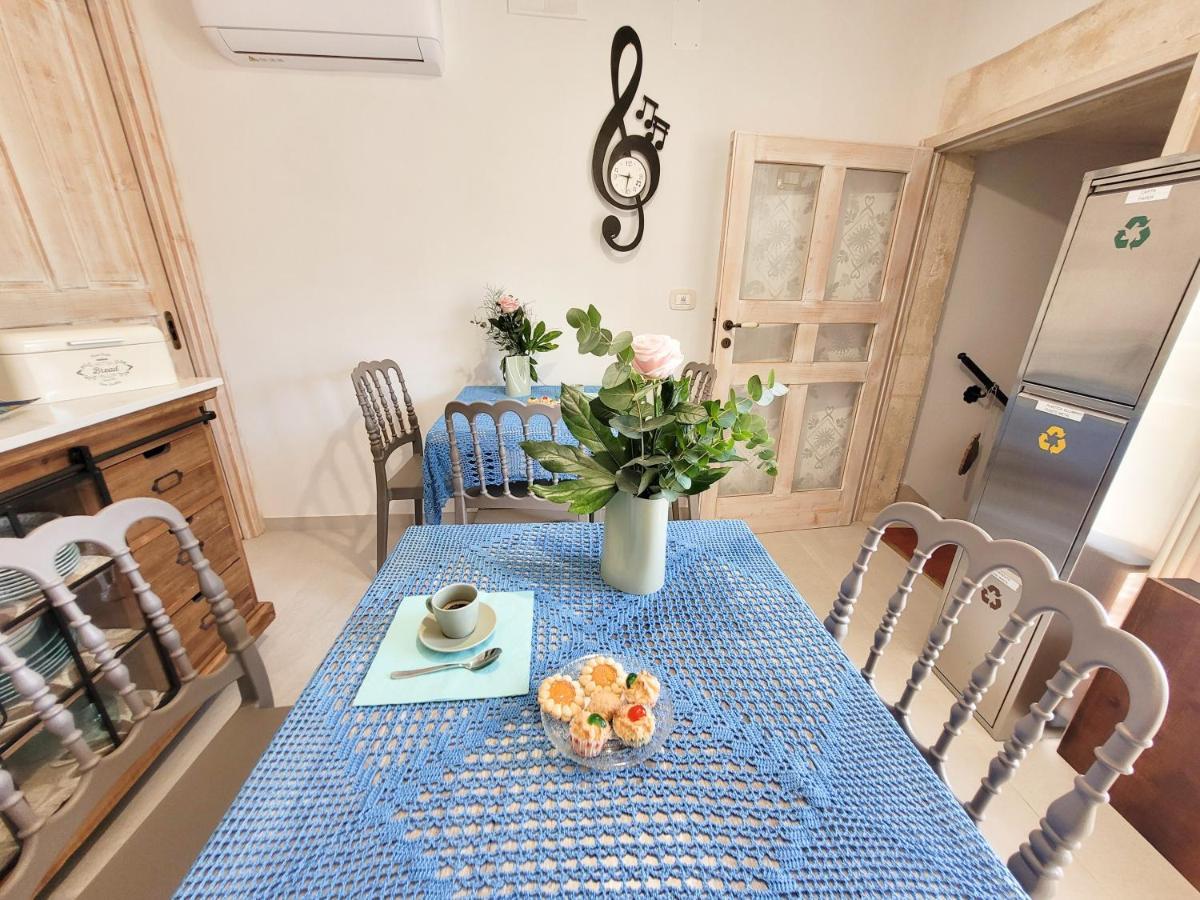 Rossini Guest House มาร์ตินาฟรังกา ภายนอก รูปภาพ